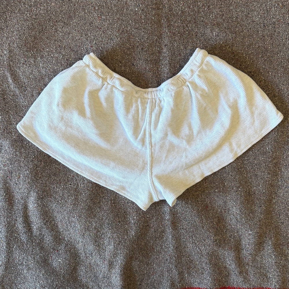 Brandy Melville Summer Thermal Shorts in Heather Gray Size (XS/S) - Picture 3 of 8